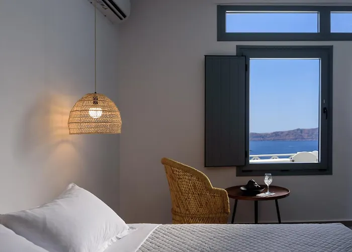 Elia Caldera Suites